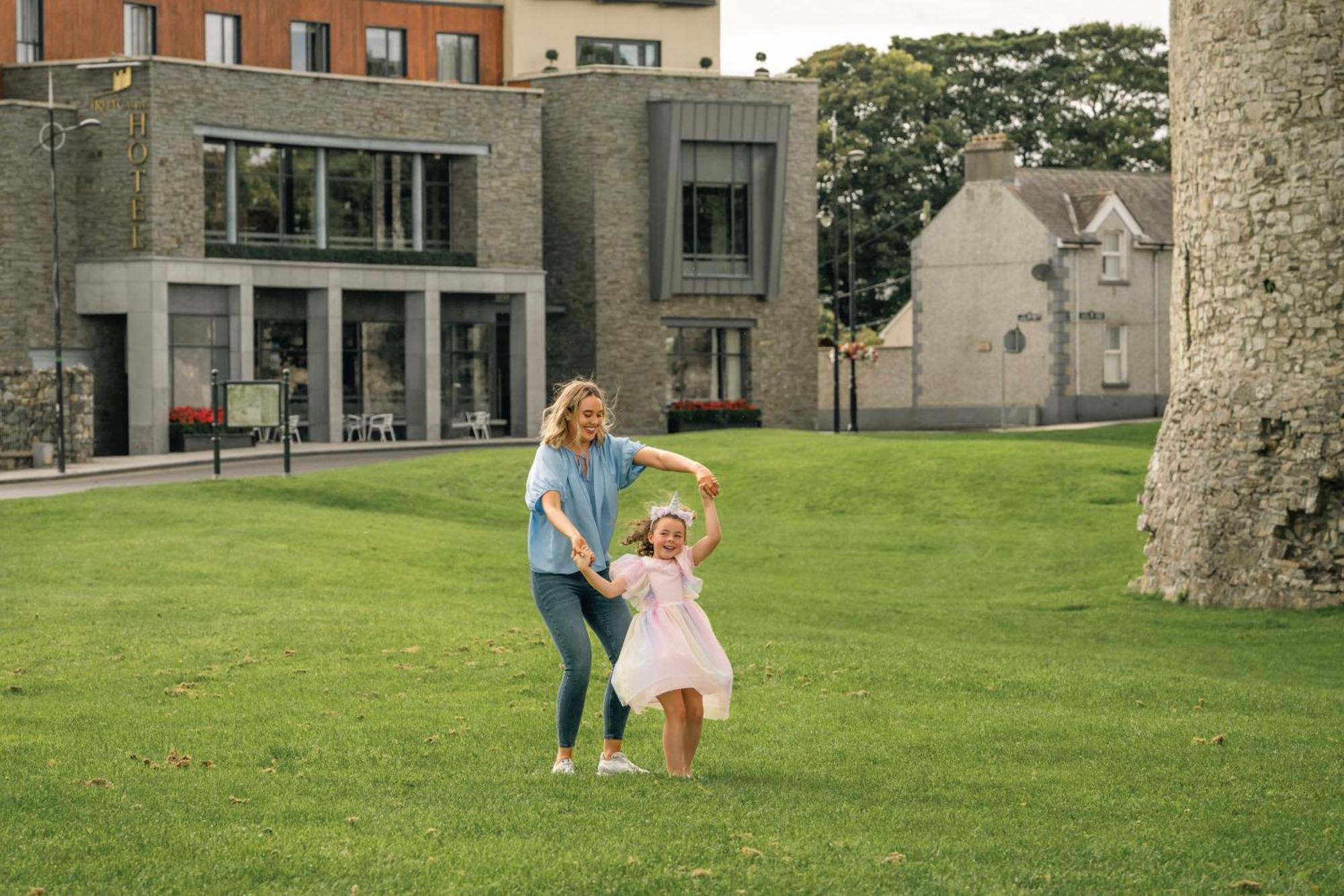 Trim Castle Hotel Luaran gambar